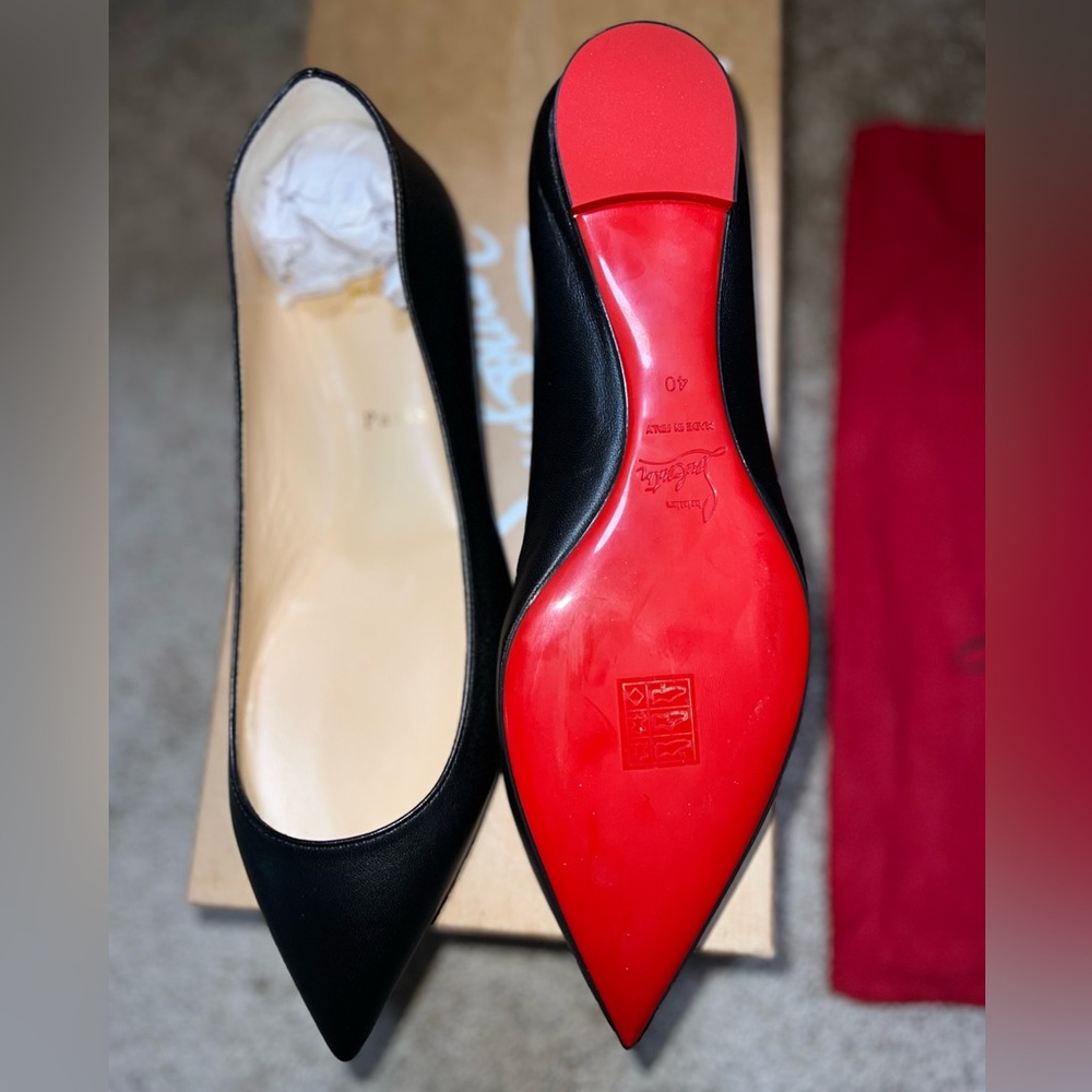 New never been worn Christian Louboutin flats